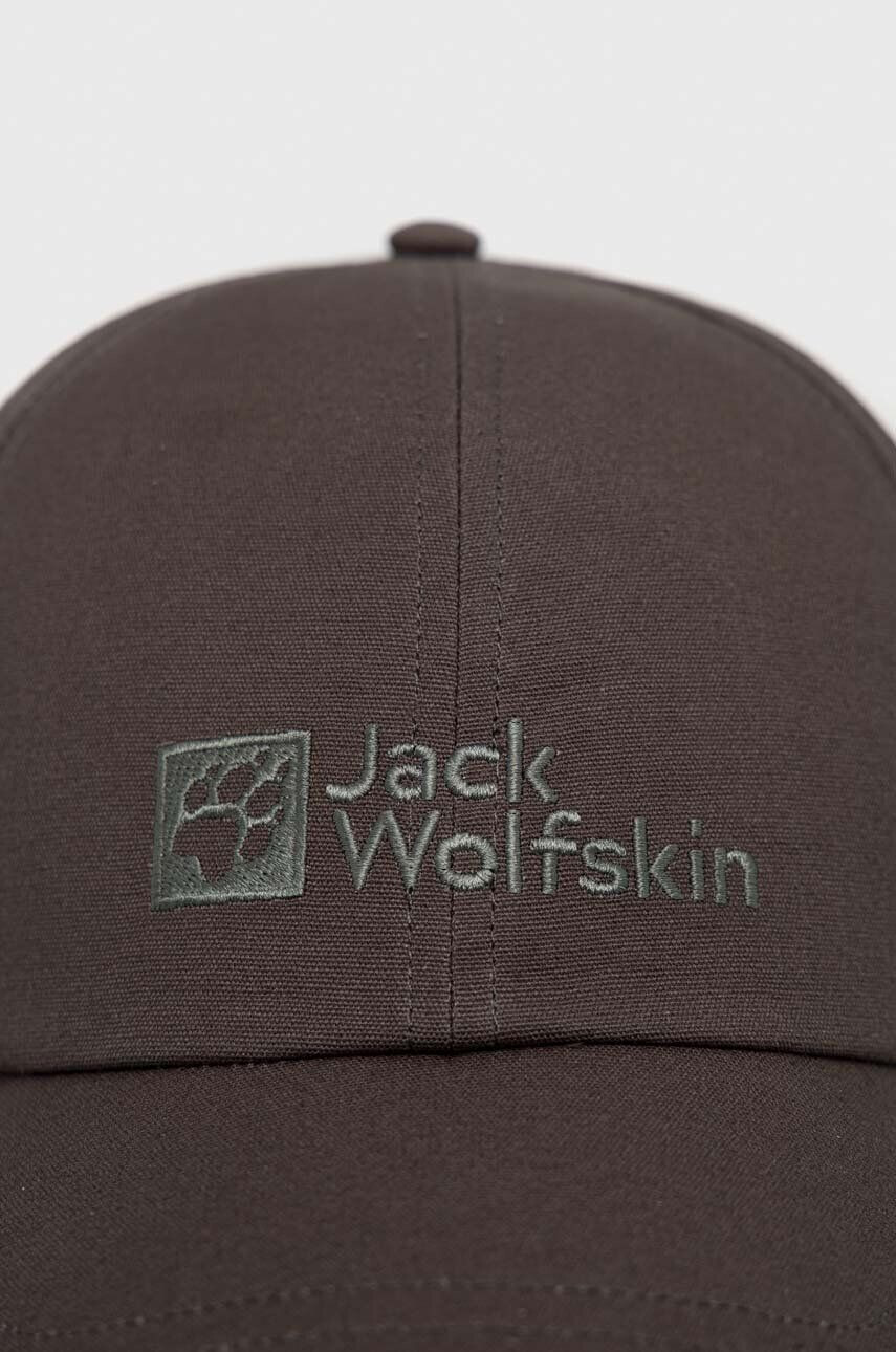 Jack Wolfskin Шапка с козирка в зелено с апликация - Pepit.bg