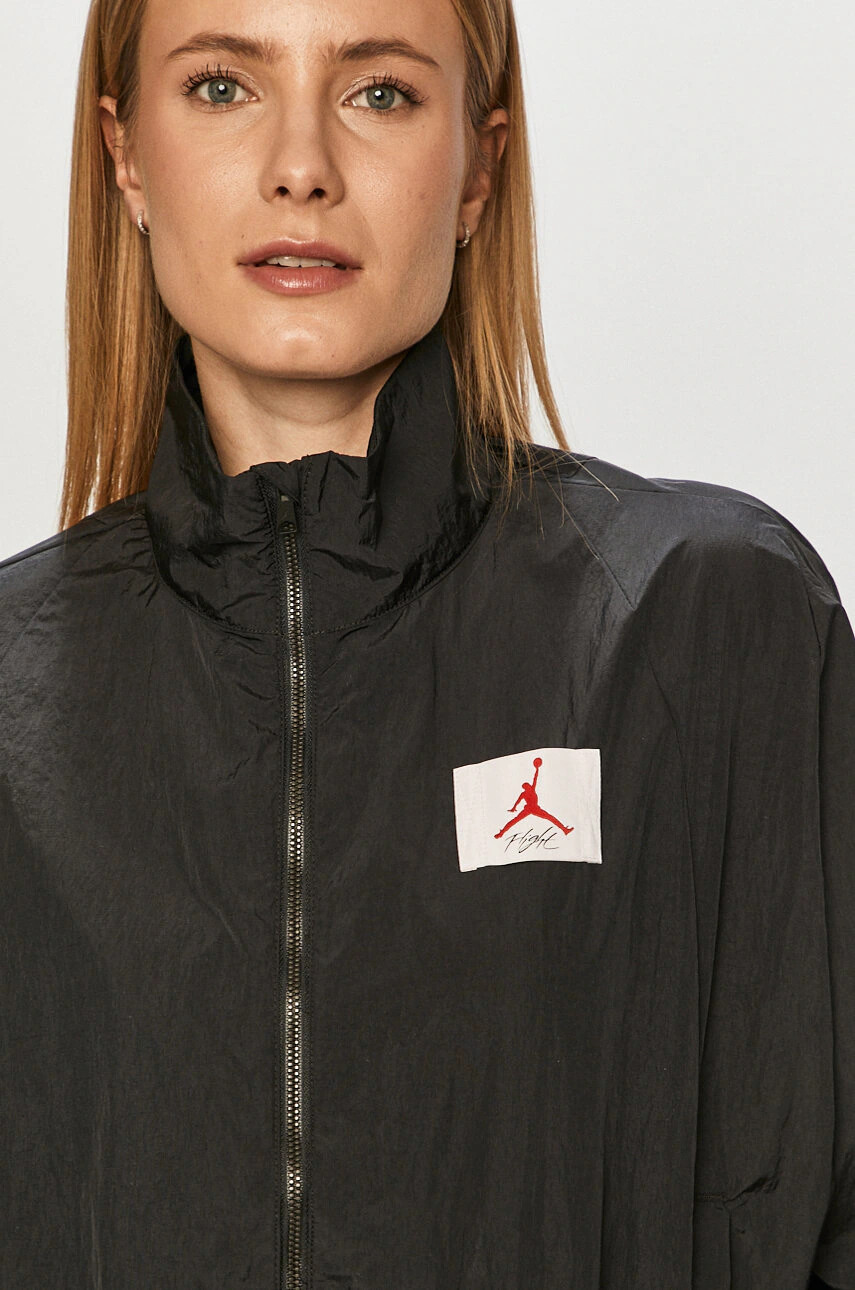 Jordan Яке - Pepit.bg