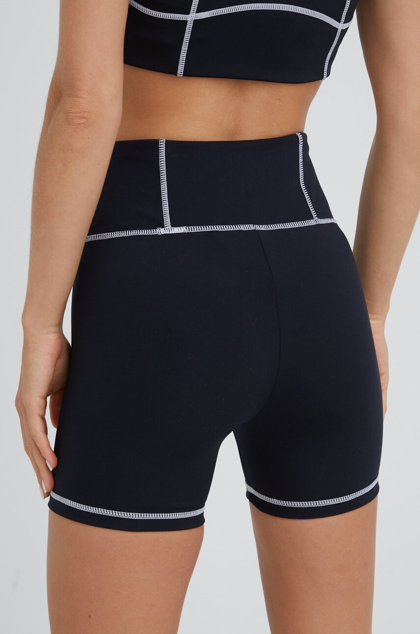 Juicy Couture Къси панталони - Pepit.bg
