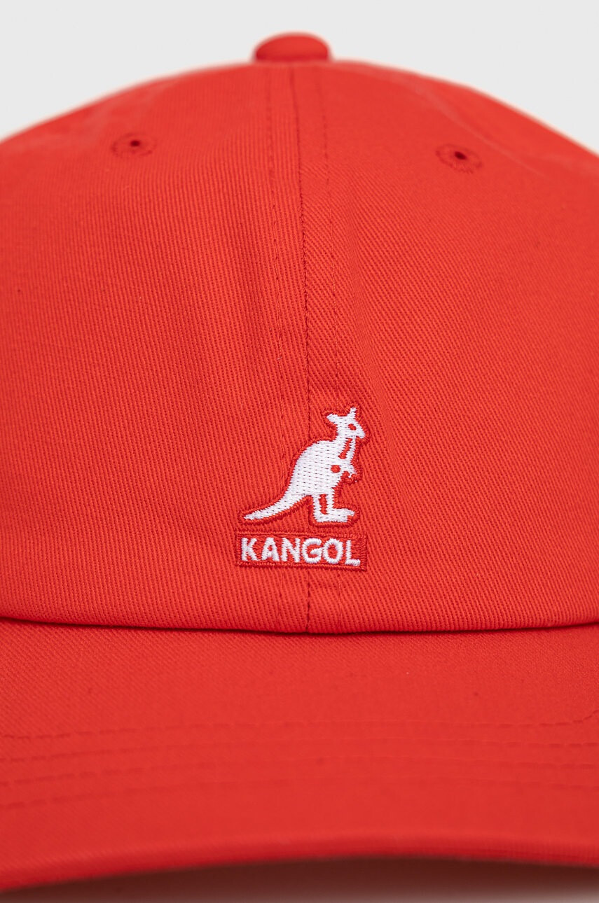 Kangol Памучна шапка в червено с апликация - Pepit.bg