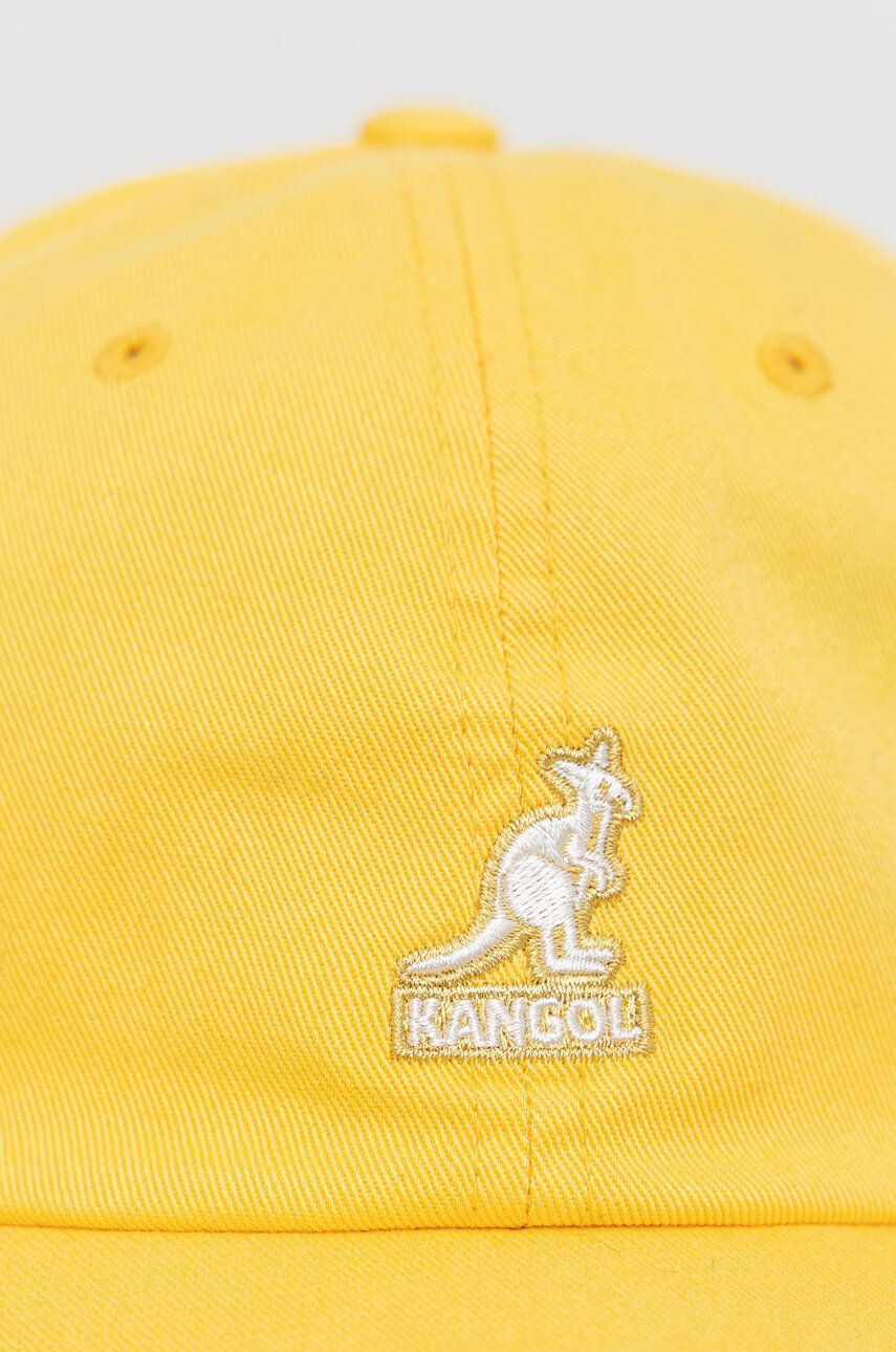 Kangol Шапка в жълто с апликация - Pepit.bg