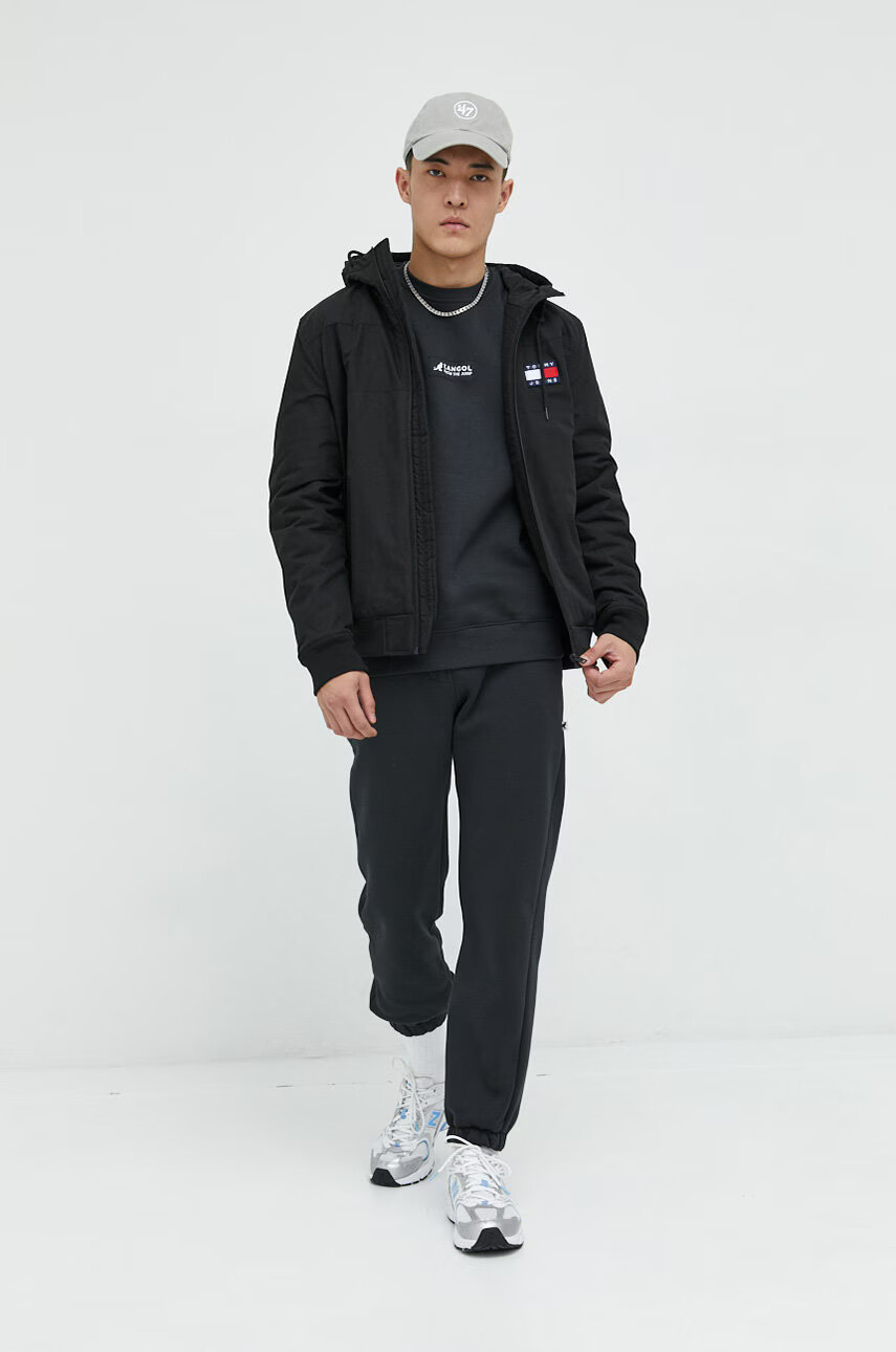 Kangol Спортен панталон унисекс в черно с изчистен дизайн - Pepit.bg