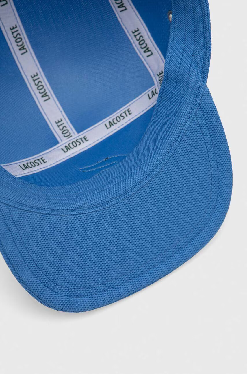 Lacoste Памучна шапка с козирка в синьо с апликация - Pepit.bg