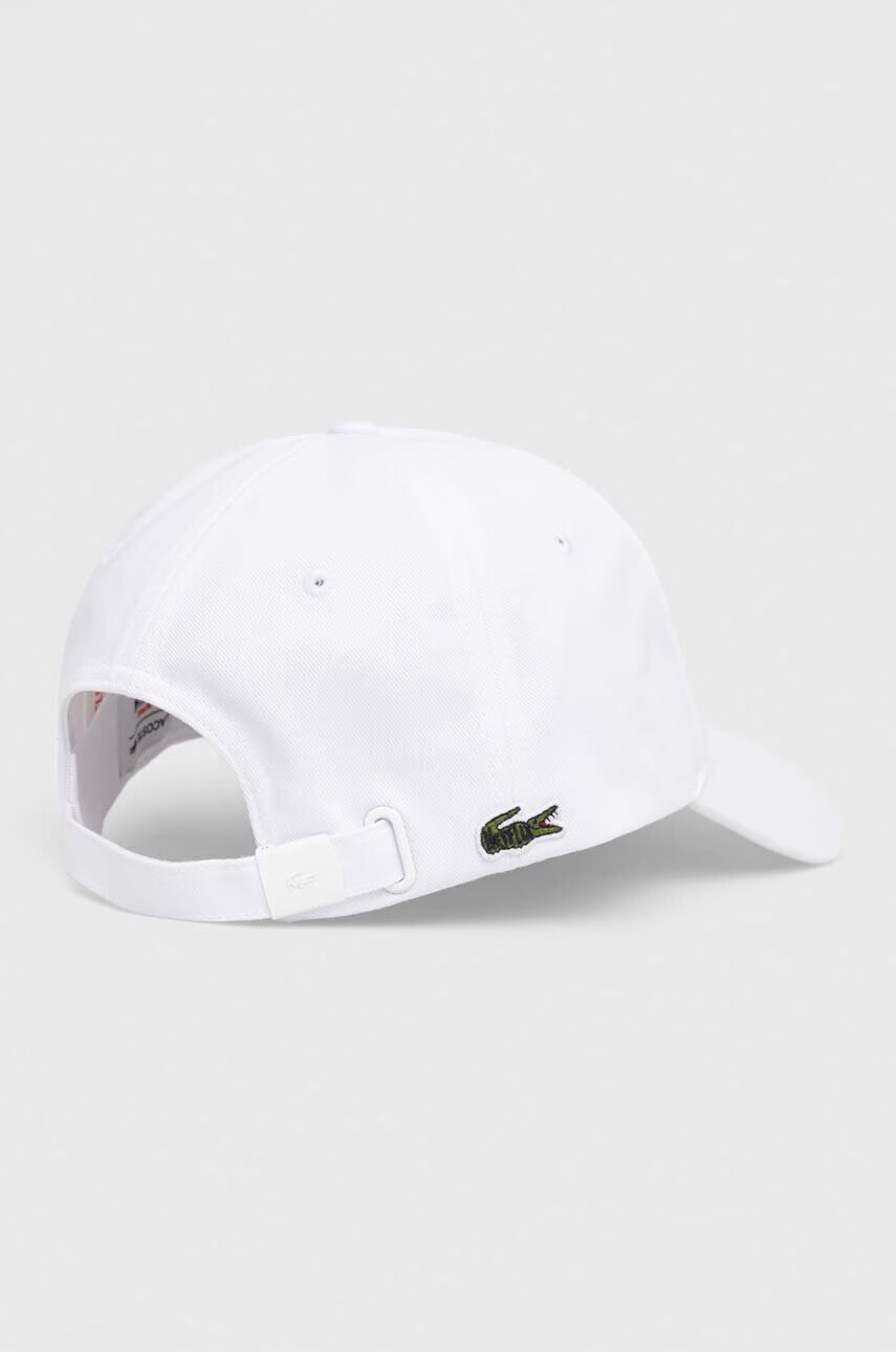 Lacoste Памучна шапка x Netflix в бяло с апликация - Pepit.bg
