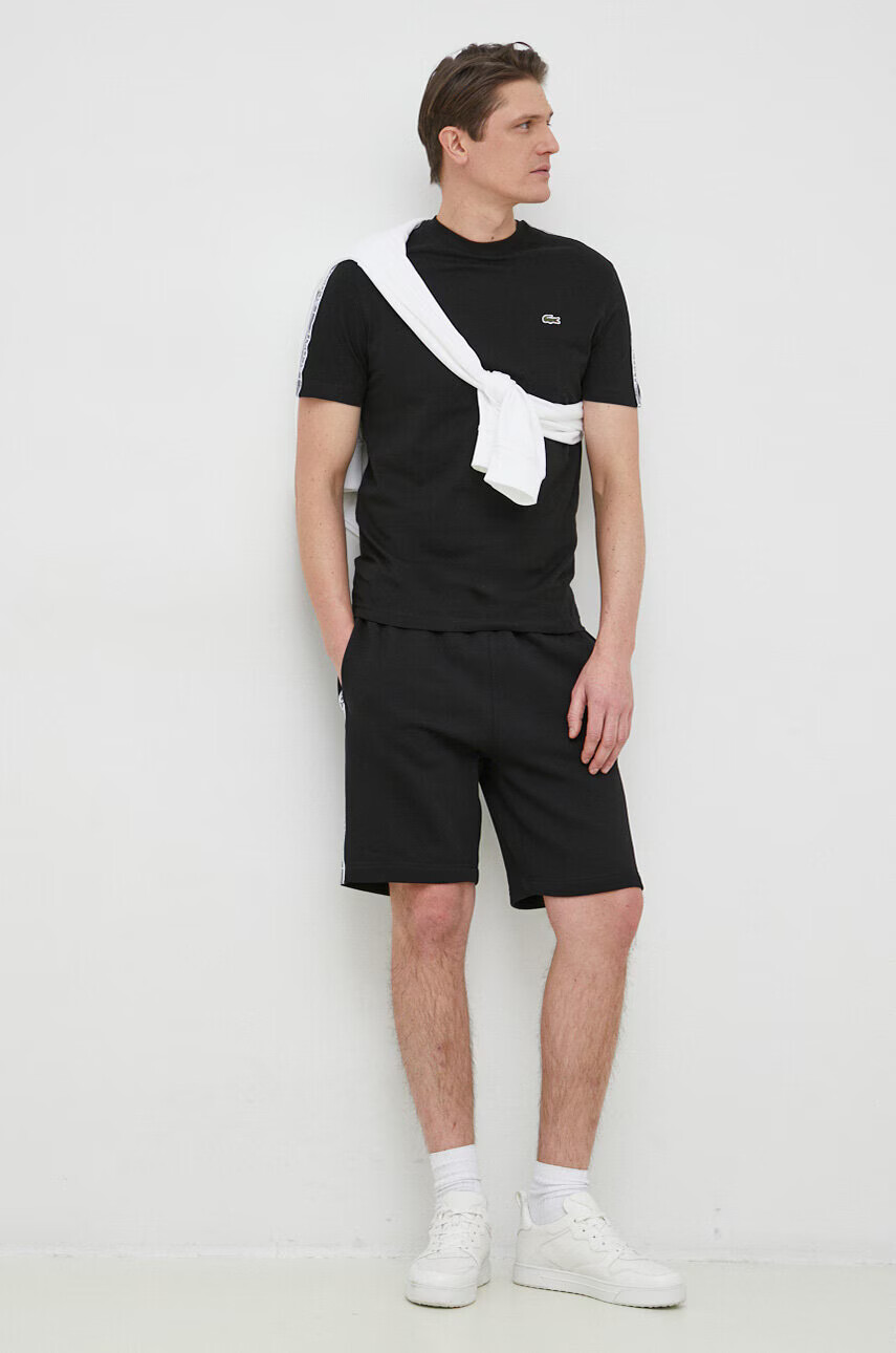 Lacoste Памучна тениска в черно с апликация - Pepit.bg