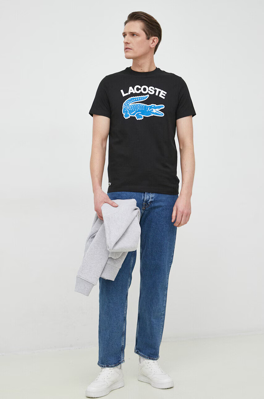 Lacoste Памучна тениска в черно с принт - Pepit.bg