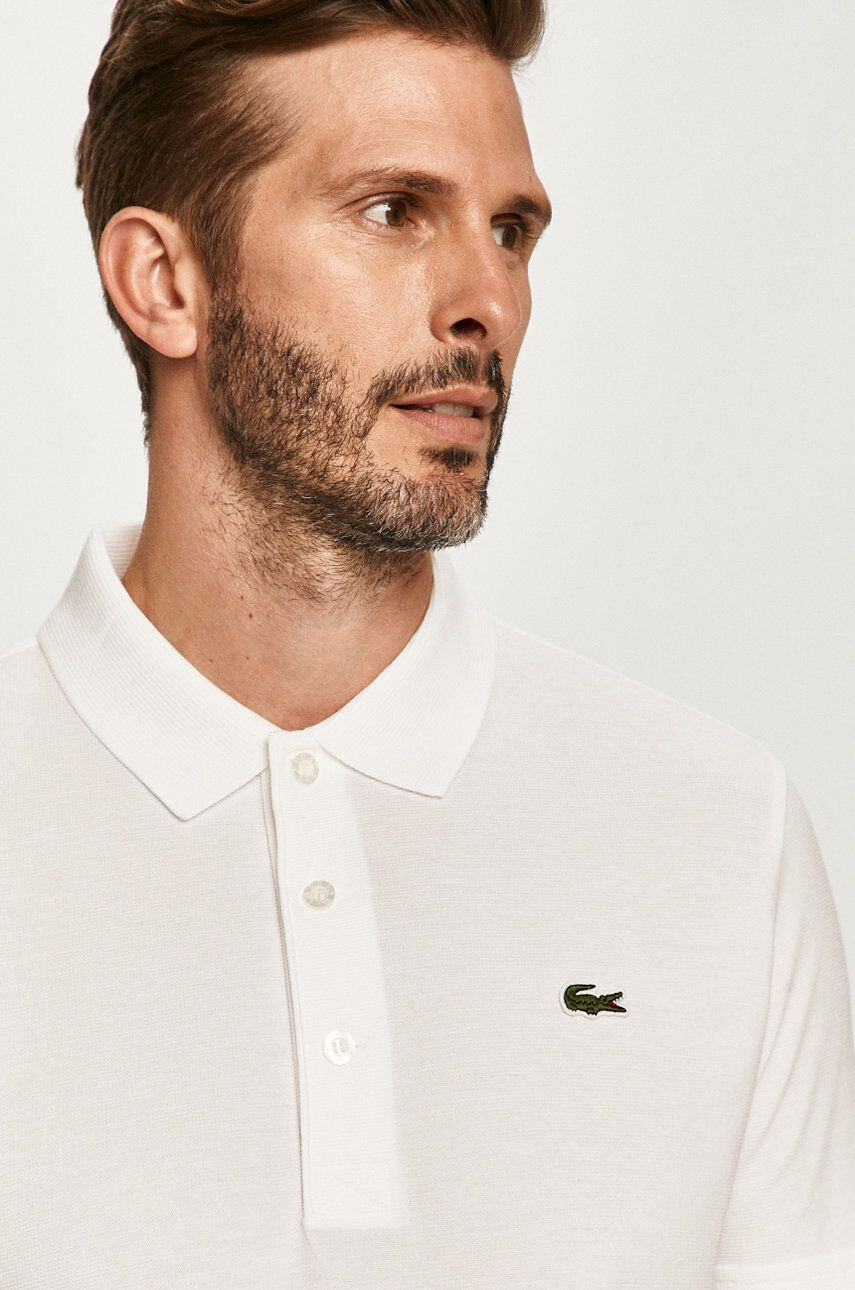 Lacoste Памучна тениска с яка в бяло с изчистен дизайн - Pepit.bg