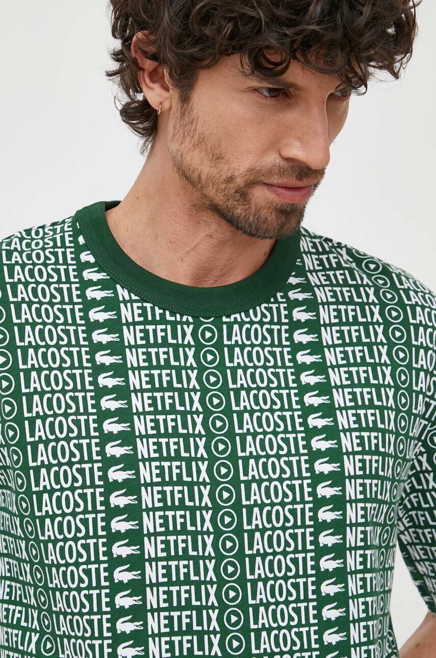 Lacoste Памучна тениска x Netflix в зелено с десен - Pepit.bg