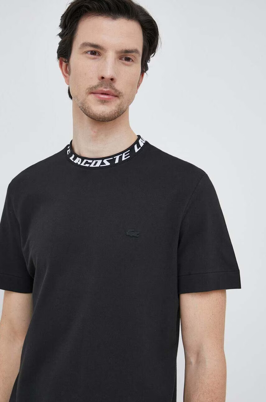 Lacoste Тениска в черно с апликация - Pepit.bg
