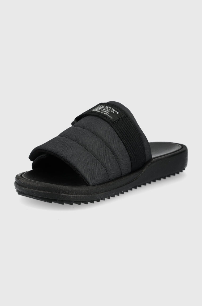 Levi's Чехли Tahoma S дамски в черно - Pepit.bg