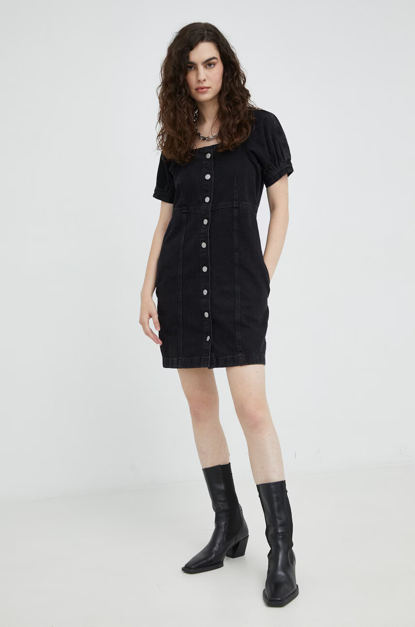 Levi's Дънкова рокля - Pepit.bg