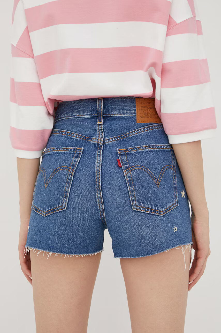 Levi's Дънкови къси панталони дамско с апликация с висока талия - Pepit.bg