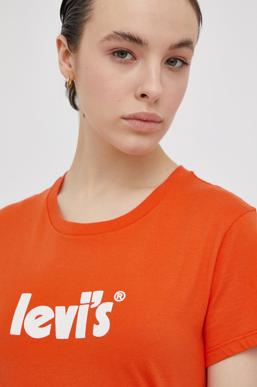 Levi's Памучна тениска в оранжево - Pepit.bg