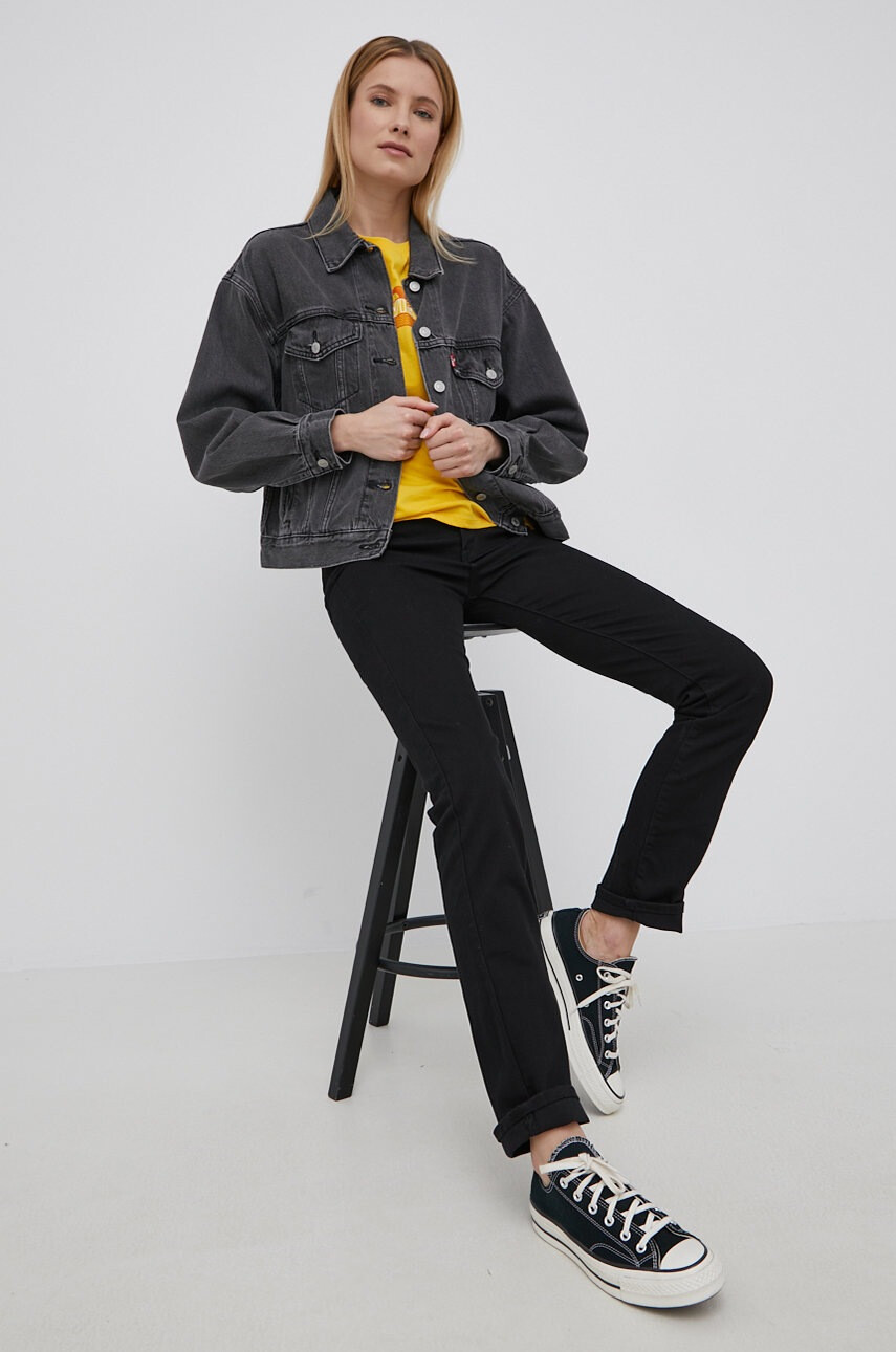 Levi's Памучна тениска в жълто - Pepit.bg