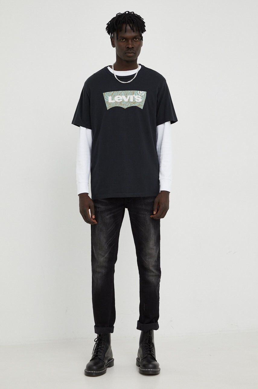 Levi's Памучна тениска в черно с принт - Pepit.bg