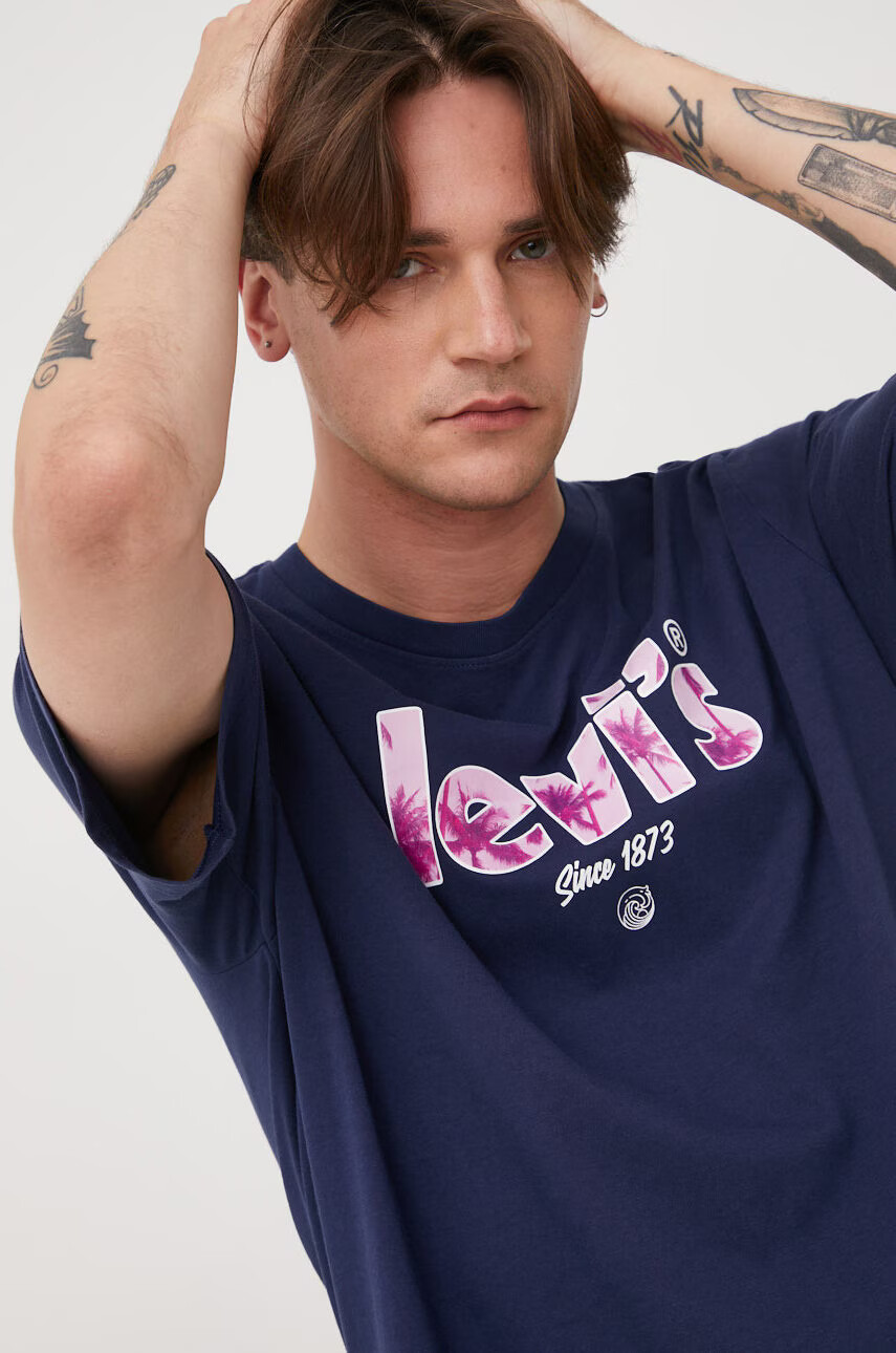 Levi's Памучна тениска в тъмносиньо с принт - Pepit.bg