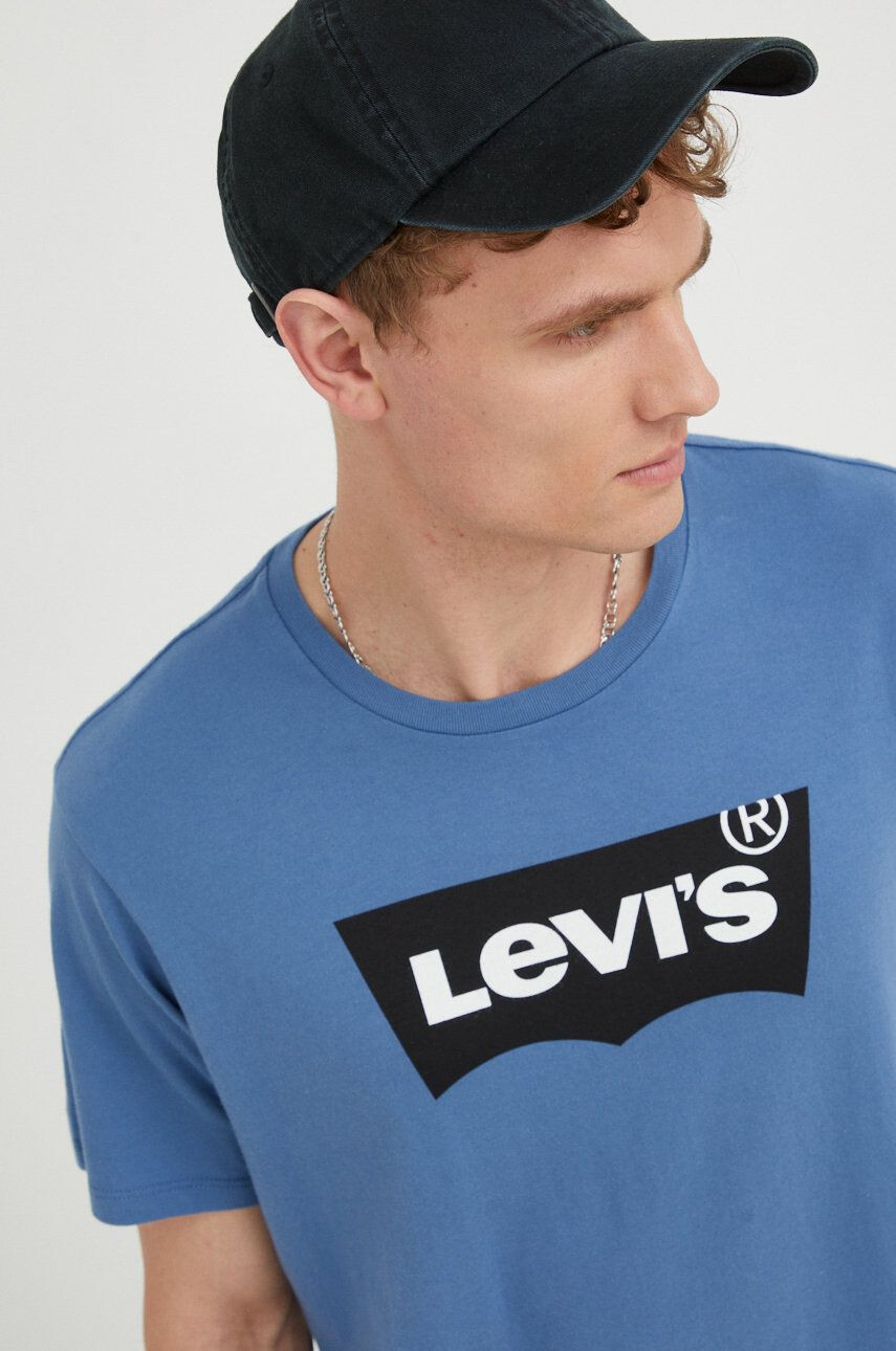 Levi's Памучна тениска в оранжево - Pepit.bg