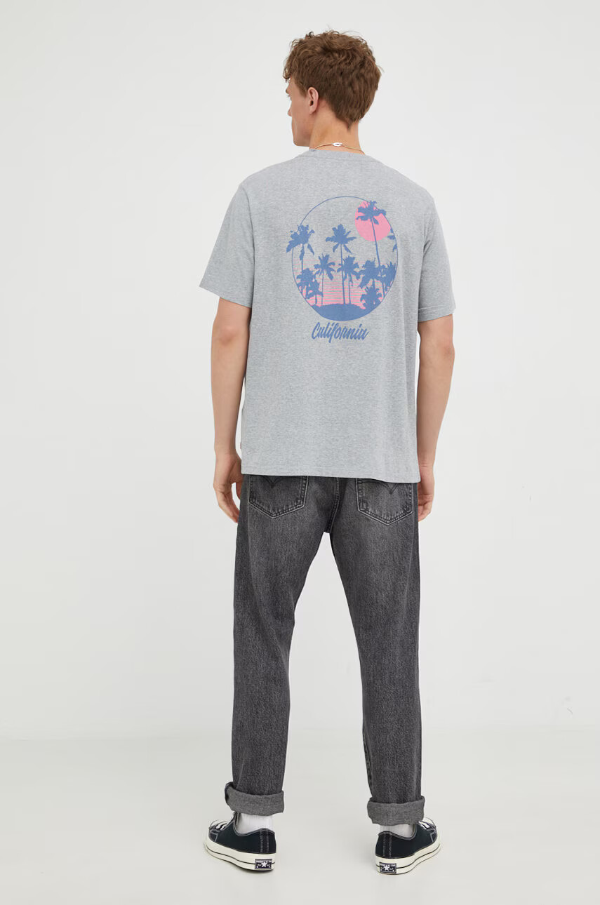Levi's Памучна тениска в сиво с принт - Pepit.bg