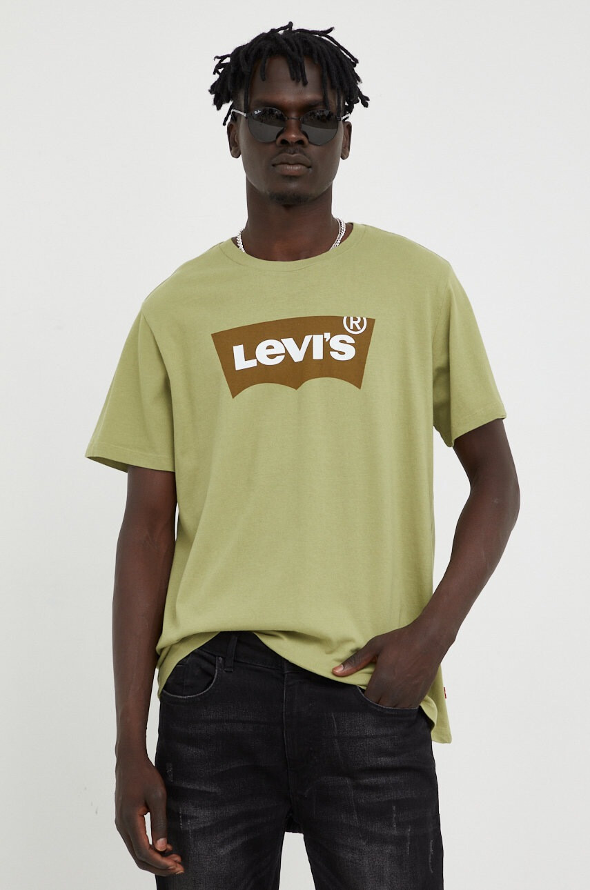 Levi's Памучна тениска в зелено с принт - Pepit.bg