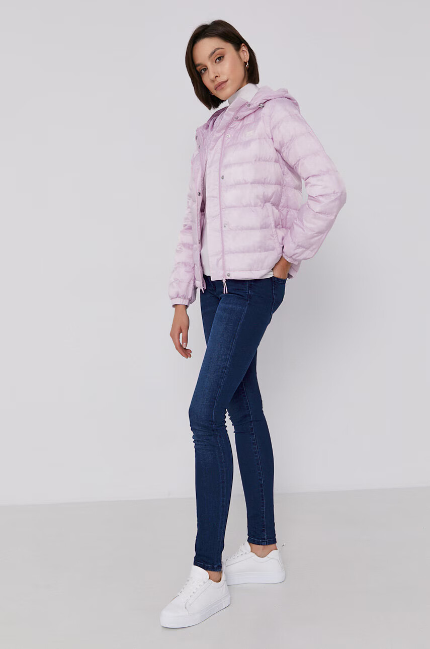 Levi's Яке в розово с преходна изолация - Pepit.bg