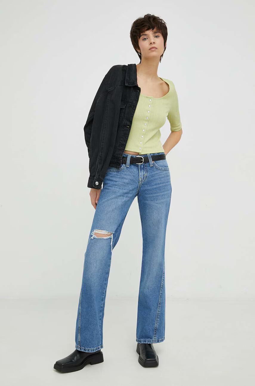 Levi's Блуза в зелено с изчистен дизайн - Pepit.bg