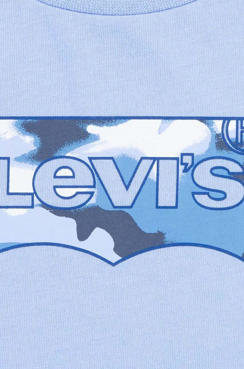 Levi's Детска памучна тениска в синьо с принт - Pepit.bg