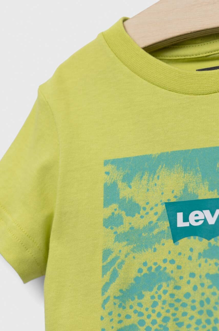 Levi's Детска памучна тениска в зелено с принт - Pepit.bg