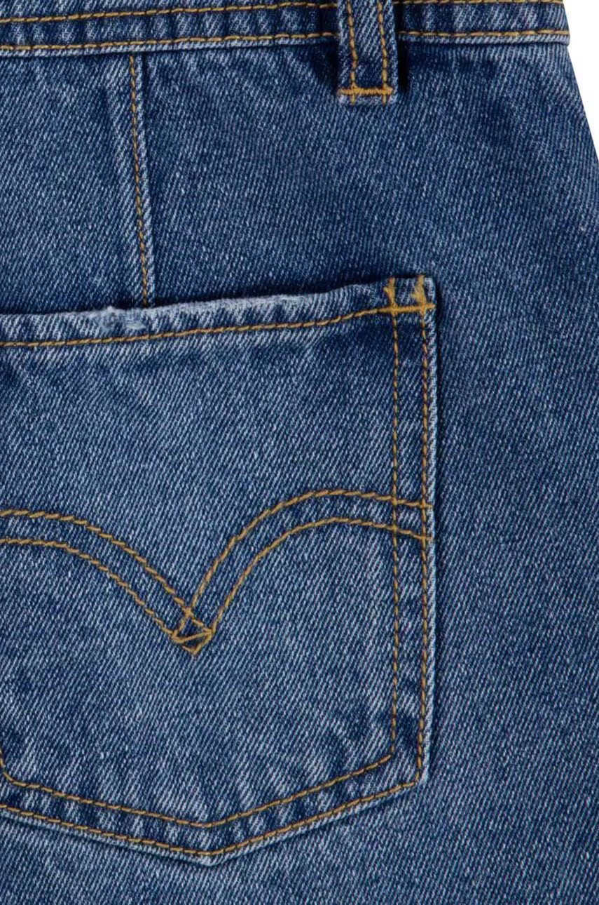 Levi's Детски дънков къс панталон в синьо с изчистен дизайн - Pepit.bg