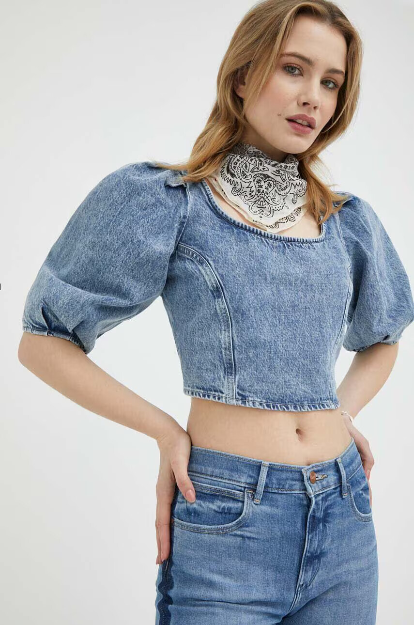 Levi's Дънкова блуза дамска в синьо с изчистен дизайн - Pepit.bg