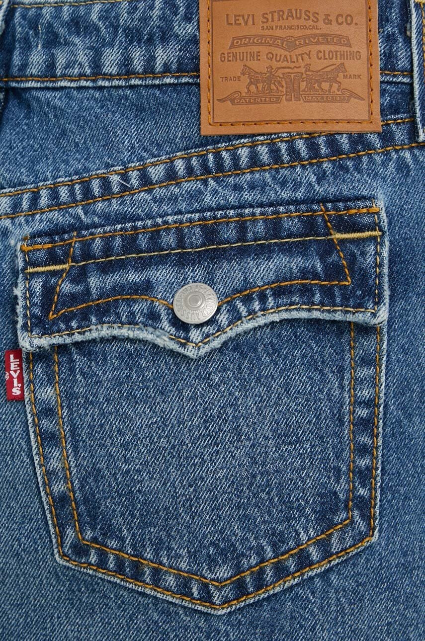 Levi's Дънкова пола в синьо къс модел със стандартна кройка - Pepit.bg