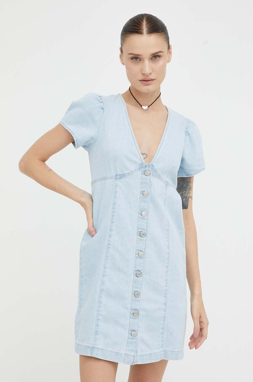 Levi's Дънкова рокля в синьо къса с кройка по тялото - Pepit.bg