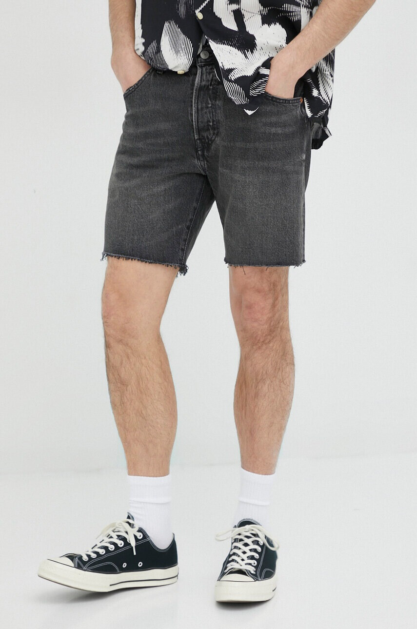 Levi's Дънкови къси панталони в черно - Pepit.bg