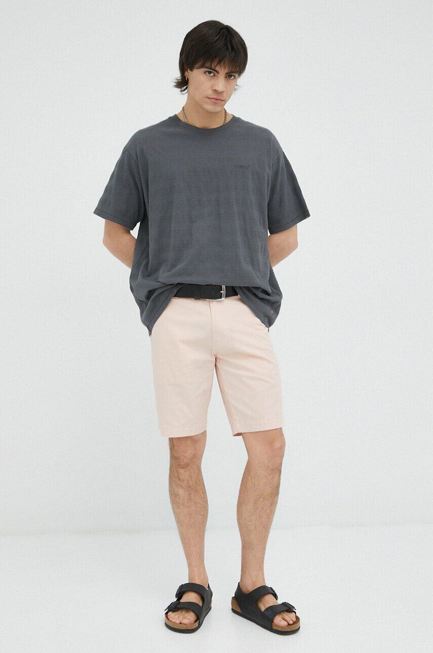 Levi's Къс панталон в розово - Pepit.bg
