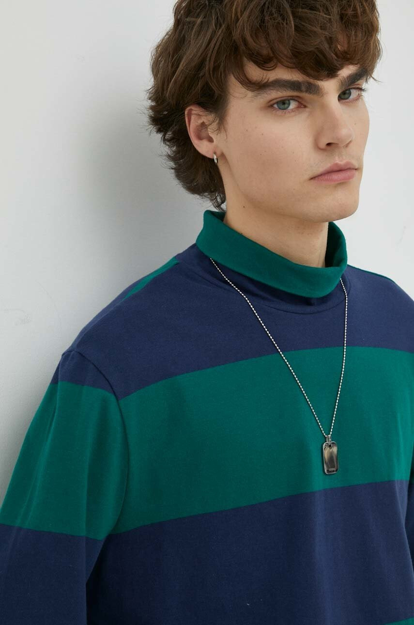 Levi's Памучна блуза с дълги ръкави в зелено с десен - Pepit.bg