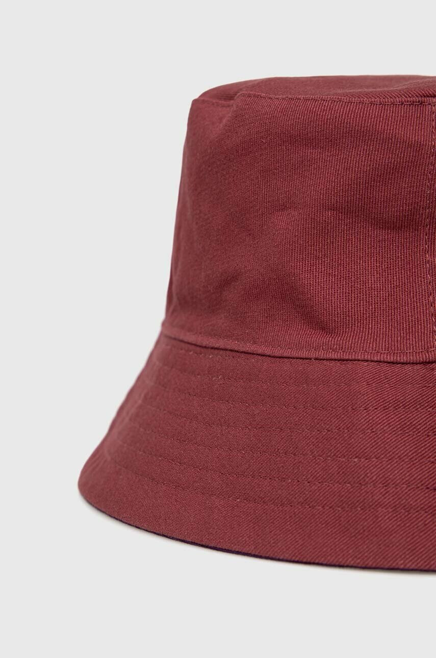 Levi's Памучна капела с две лица в лилаво от памук - Pepit.bg