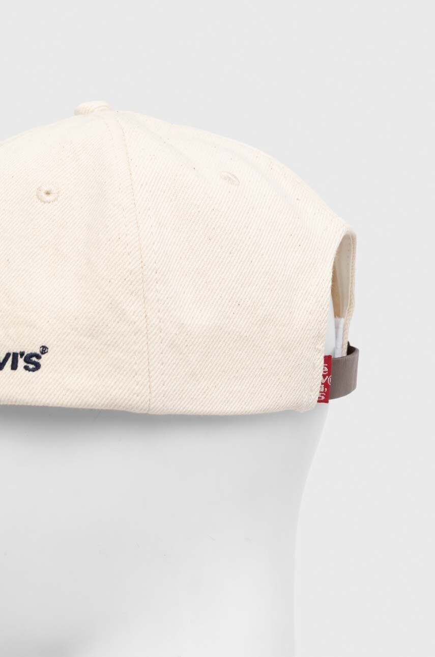 Levi's Памучна шапка с козирка в бежово с изчистен дизайн - Pepit.bg