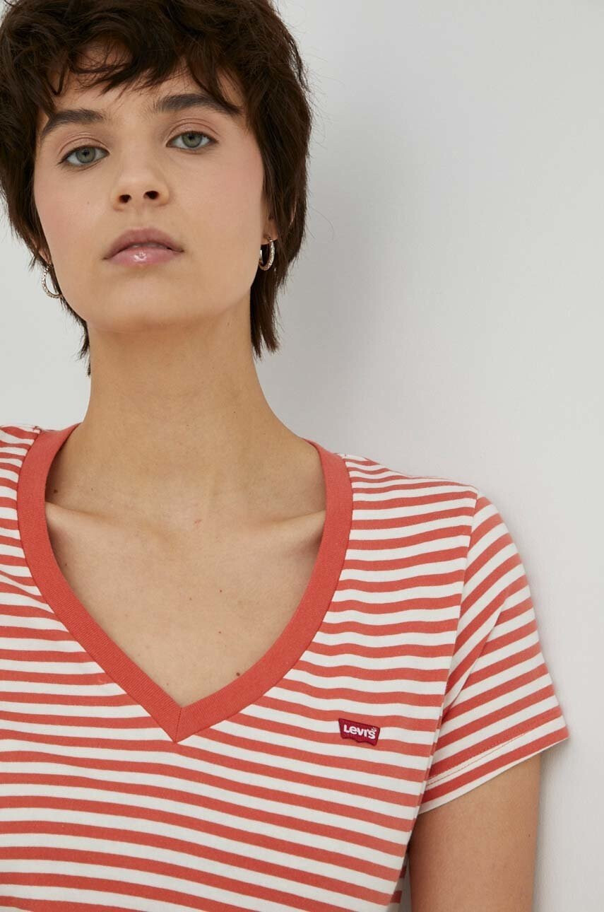 Levi's Памучна тениска в оранжево - Pepit.bg