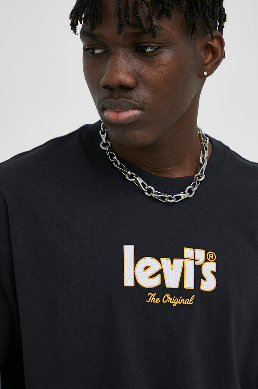 Levi's Памучна тениска В черно с апликация - Pepit.bg