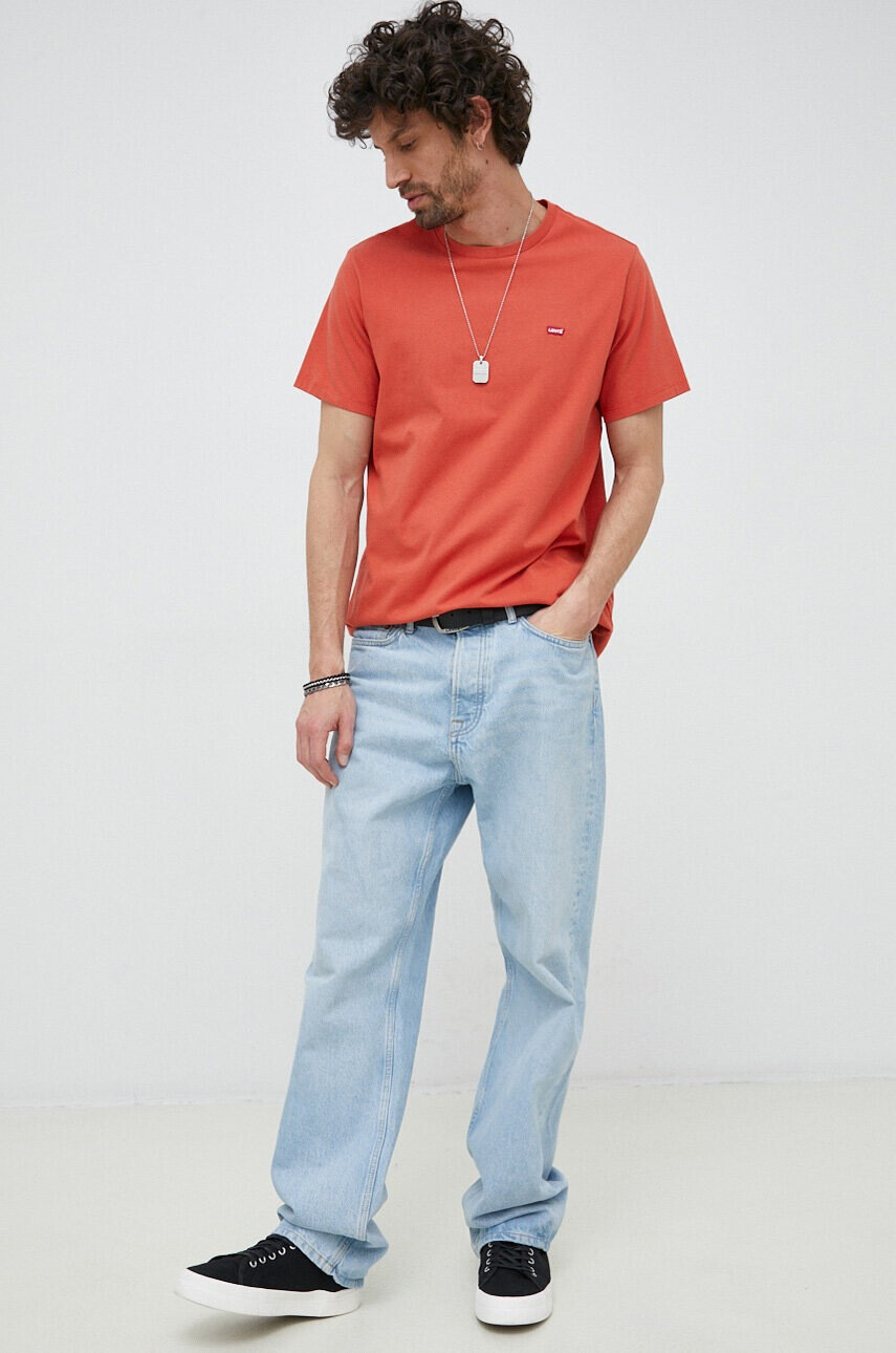 Levi's Памучна тениска в синьо с изчистен дизайн - Pepit.bg