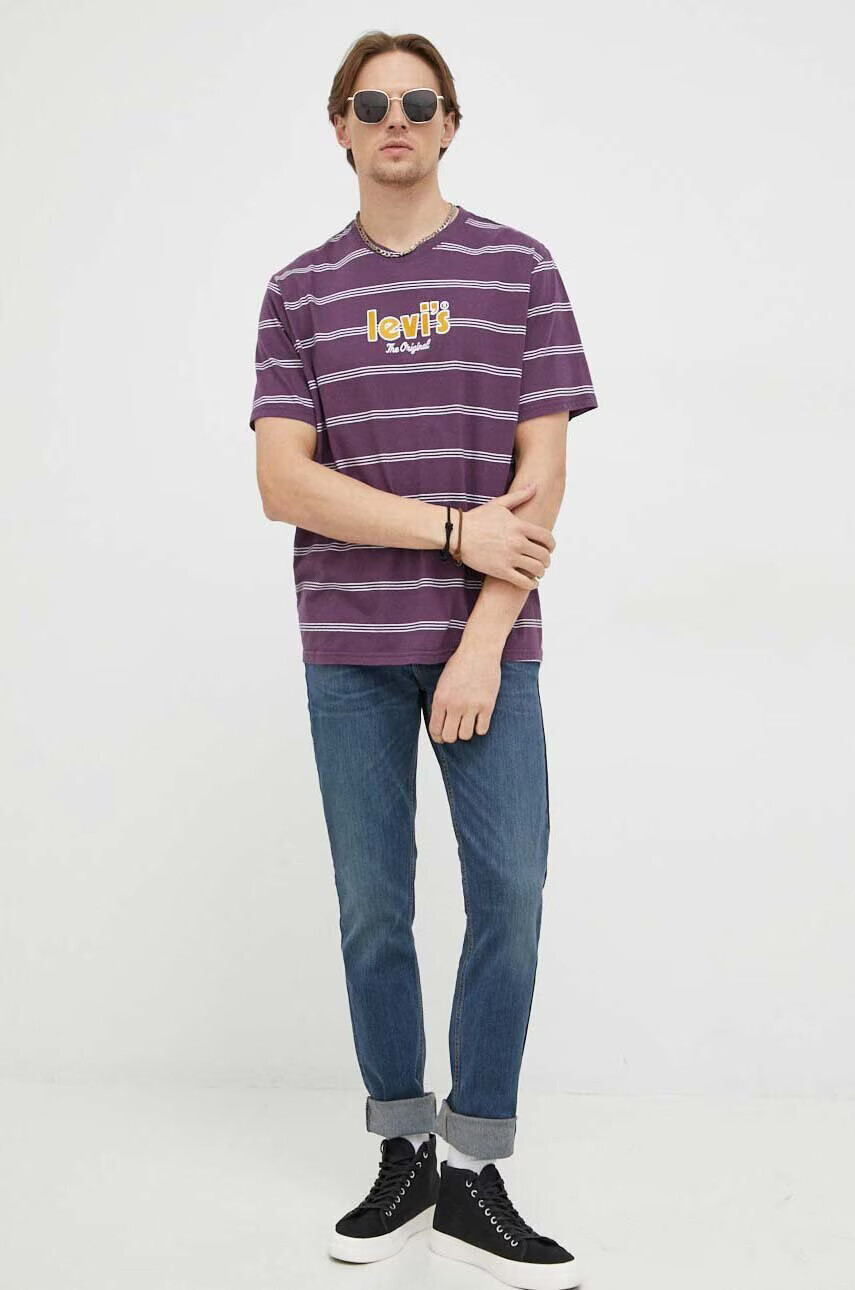 Levi's Памучна тениска в лилаво с десен - Pepit.bg