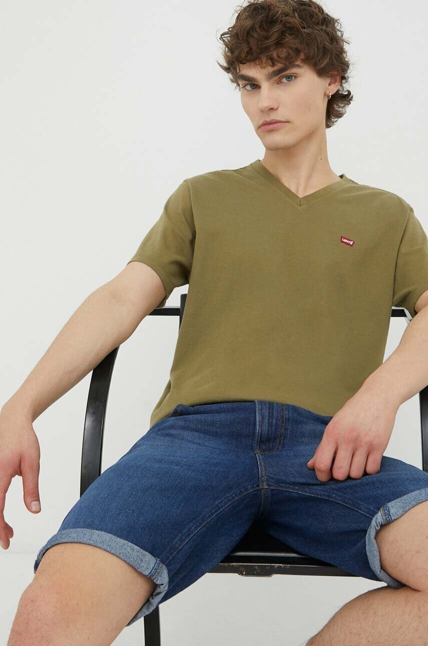 Levi's Памучна тениска в зелено с изчистен дизайн - Pepit.bg