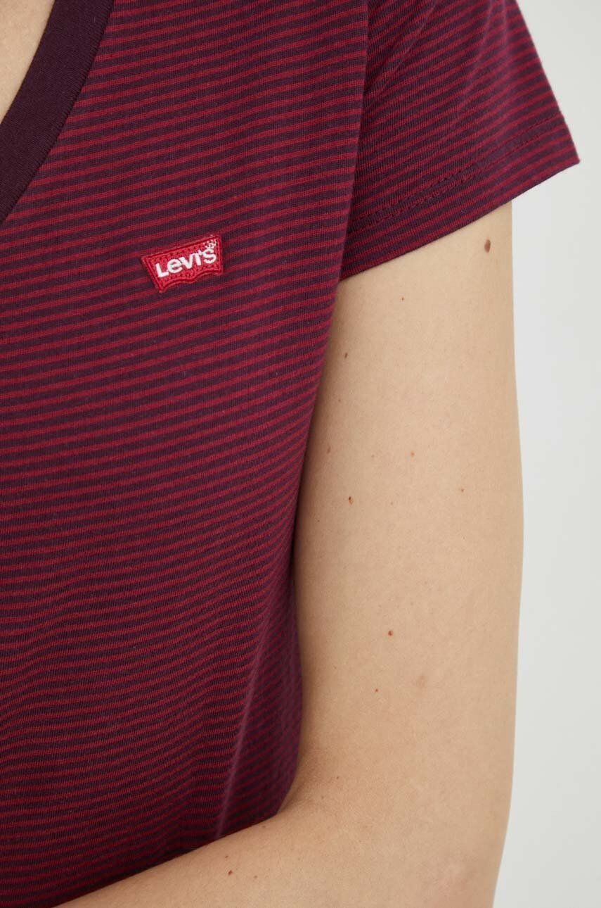 Levi's Памучна тениска в бордо - Pepit.bg