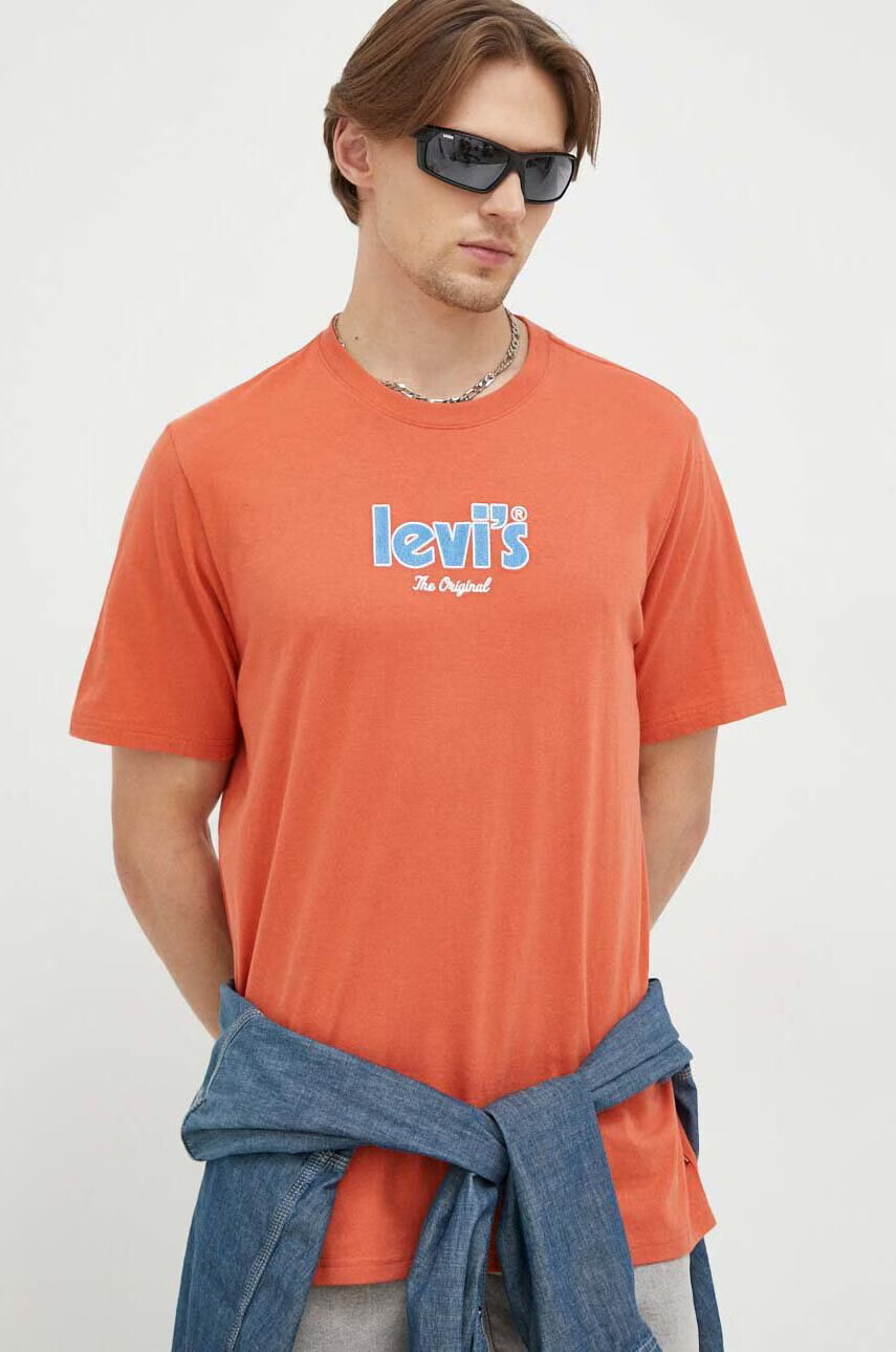 Levi's Памучна тениска в оранжево с апликация - Pepit.bg