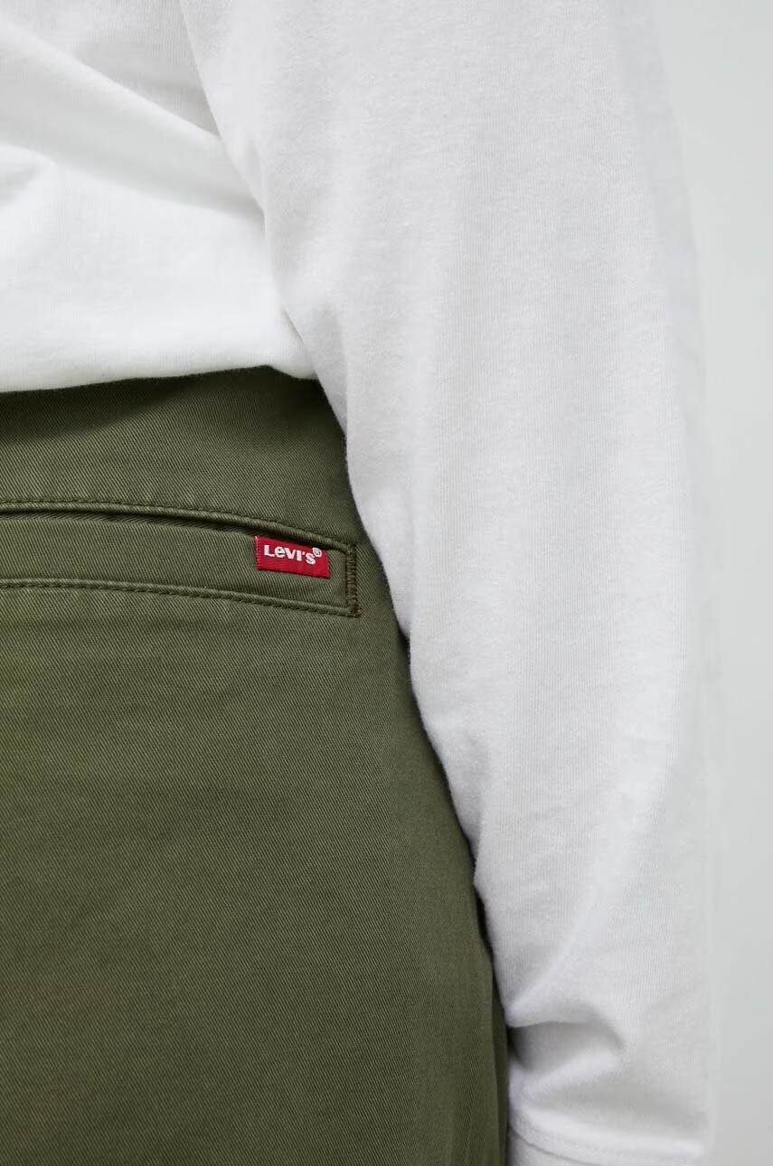 Levi's Панталони в зелено с кройка тип чино - Pepit.bg