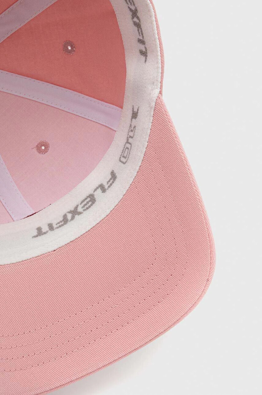 Levi's Шапка с козирка в розово с изчистен дизайн - Pepit.bg