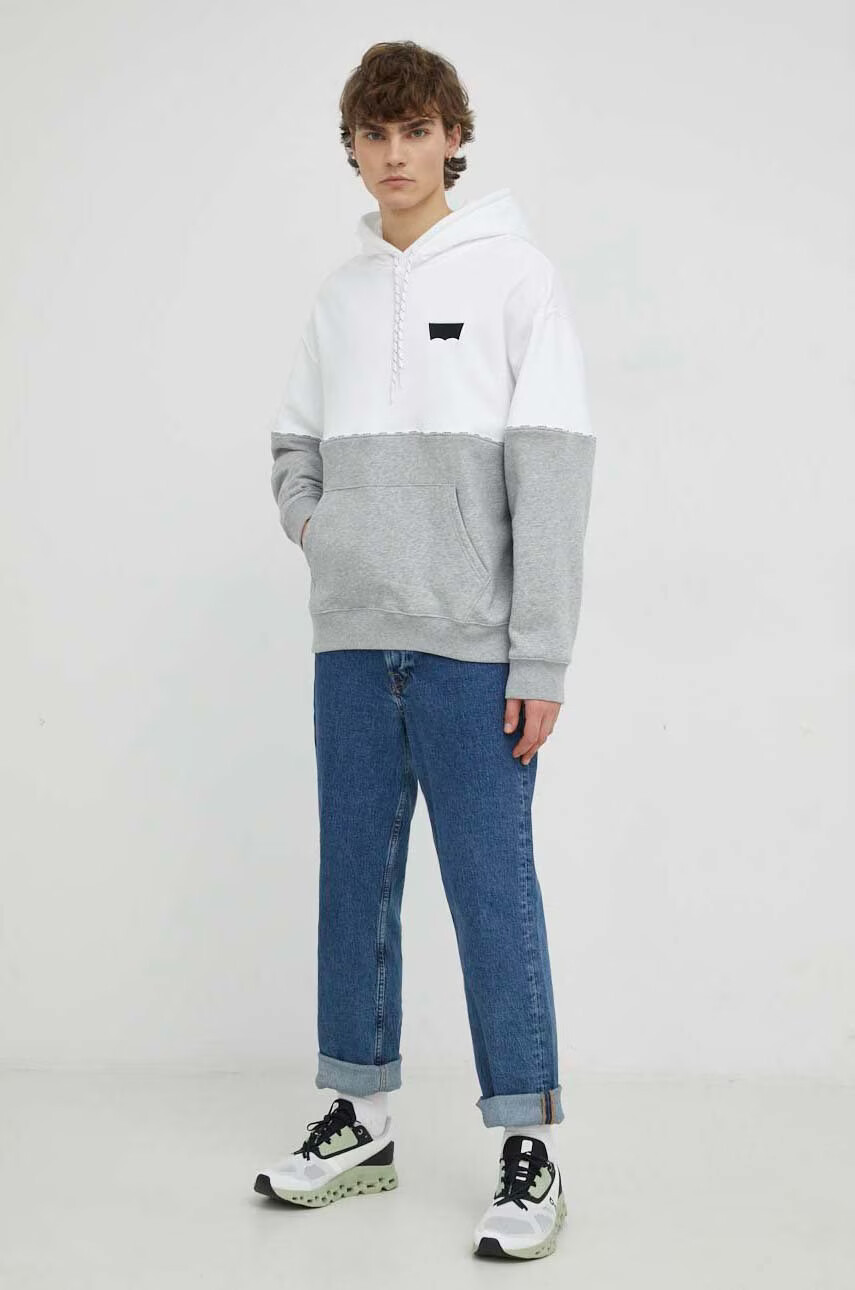Levi's Суичър в бяло с качулка с десен - Pepit.bg