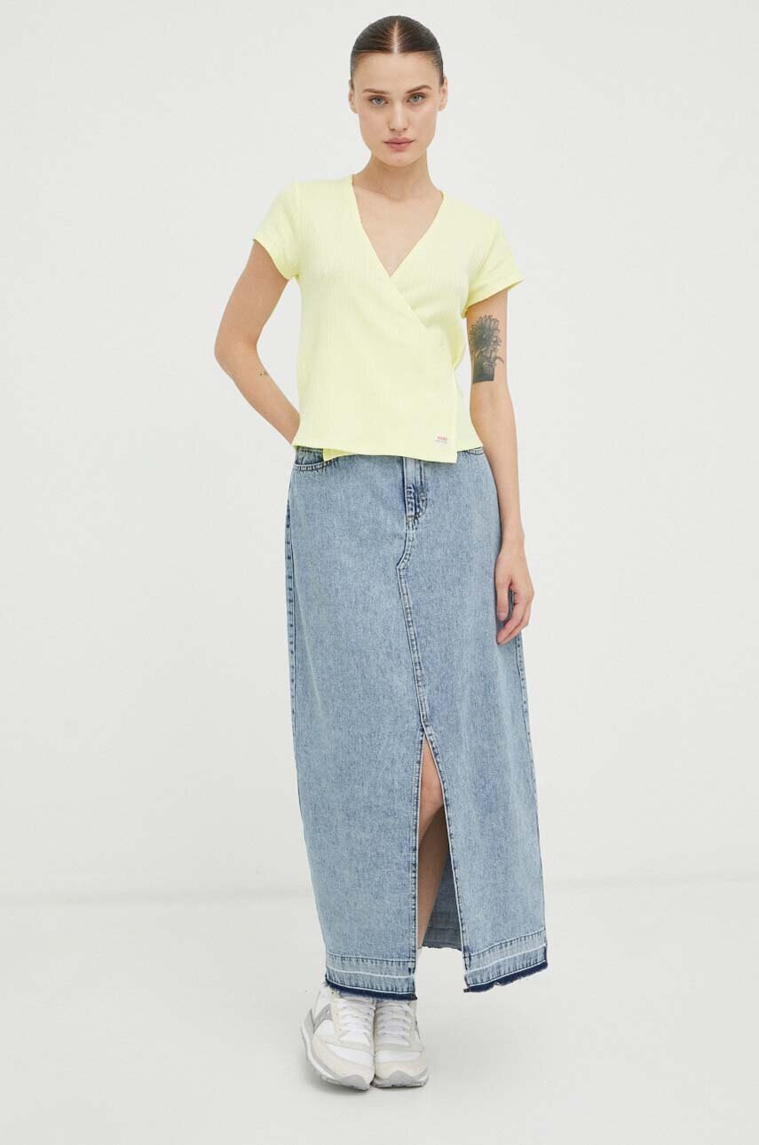 Levi's Тениска в жълто - Pepit.bg