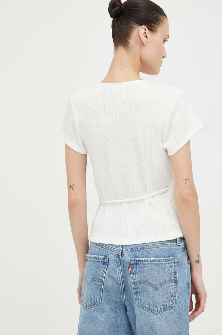 Levi's Тениска в бяло - Pepit.bg
