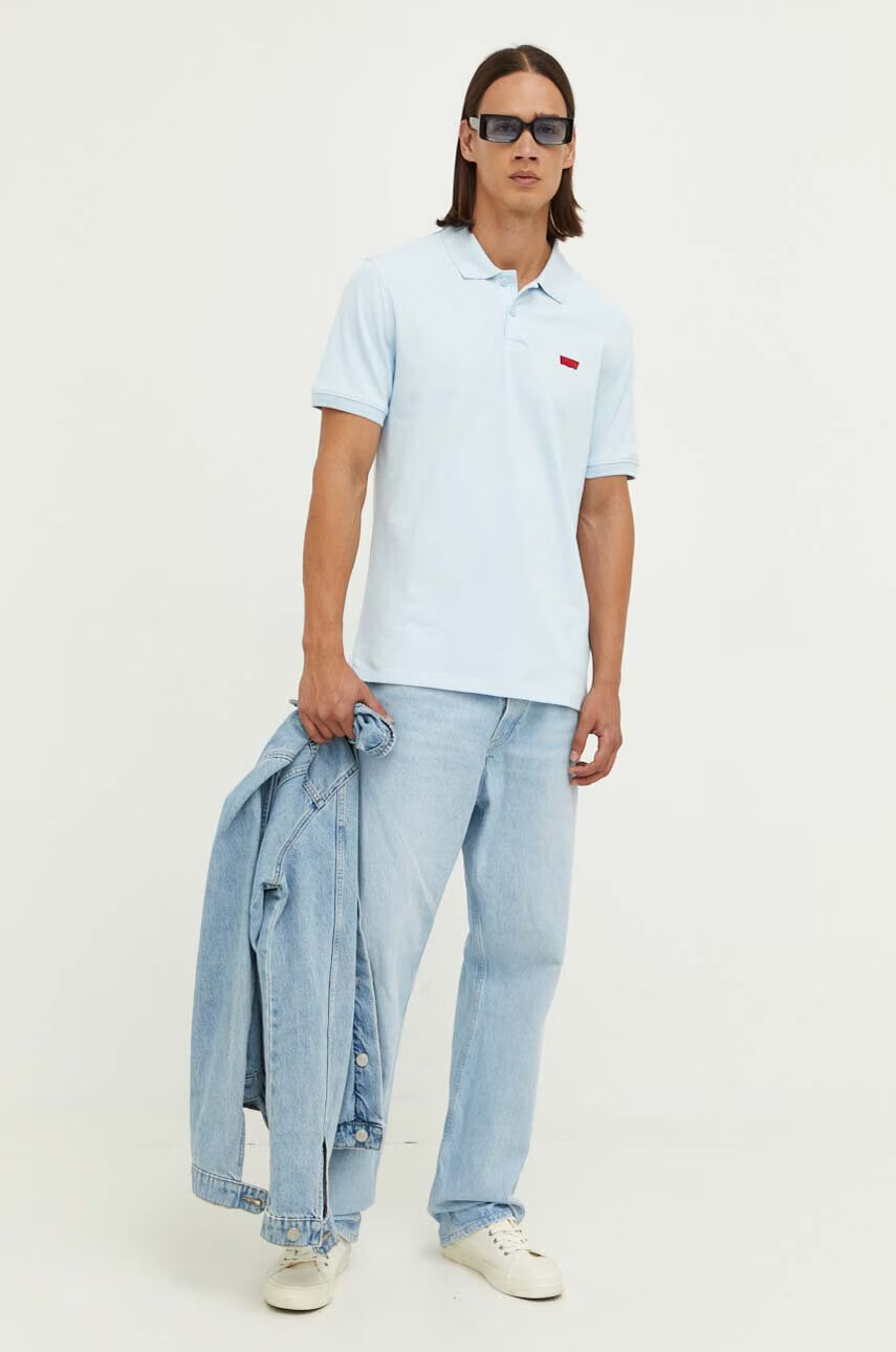 Levi's Тениска с яка в синьо с апликация - Pepit.bg