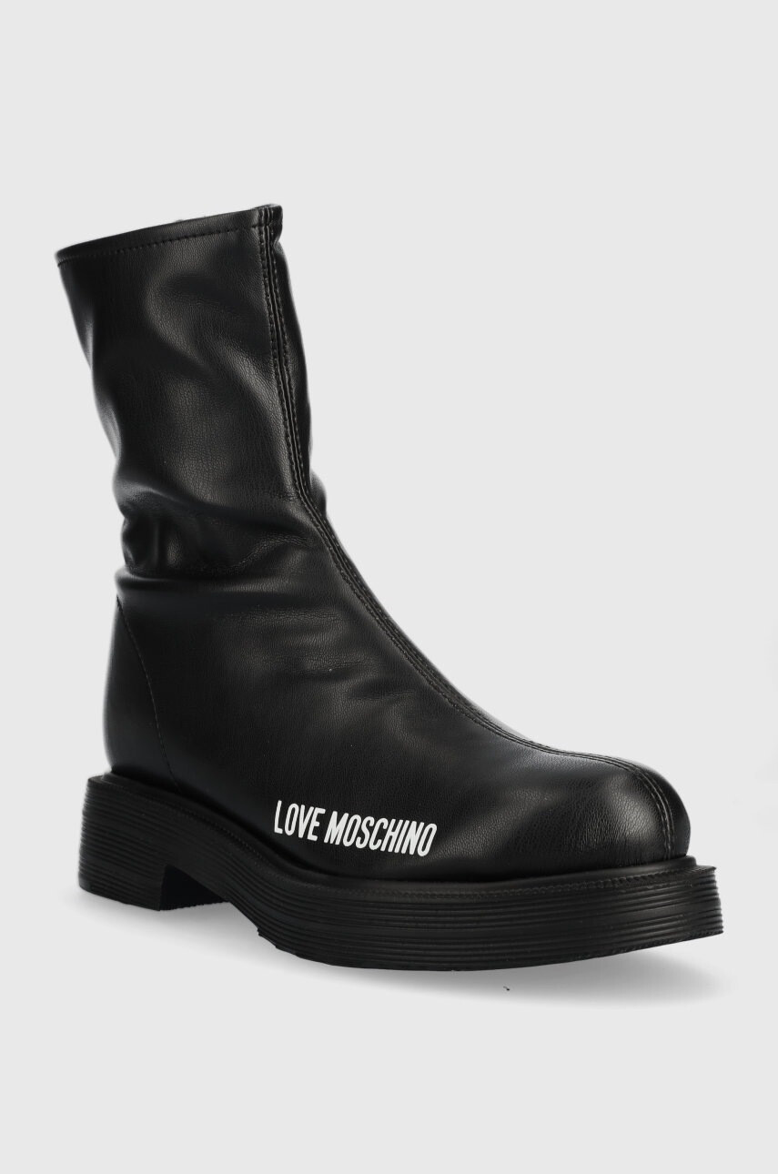 Love Moschino Боти в черно с равна подметка - Pepit.bg
